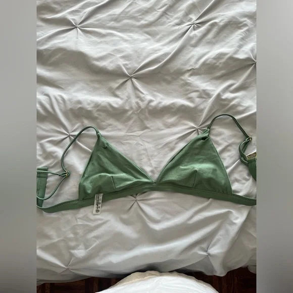 zaful/shein medium green bikini top - Picture 5 of 6